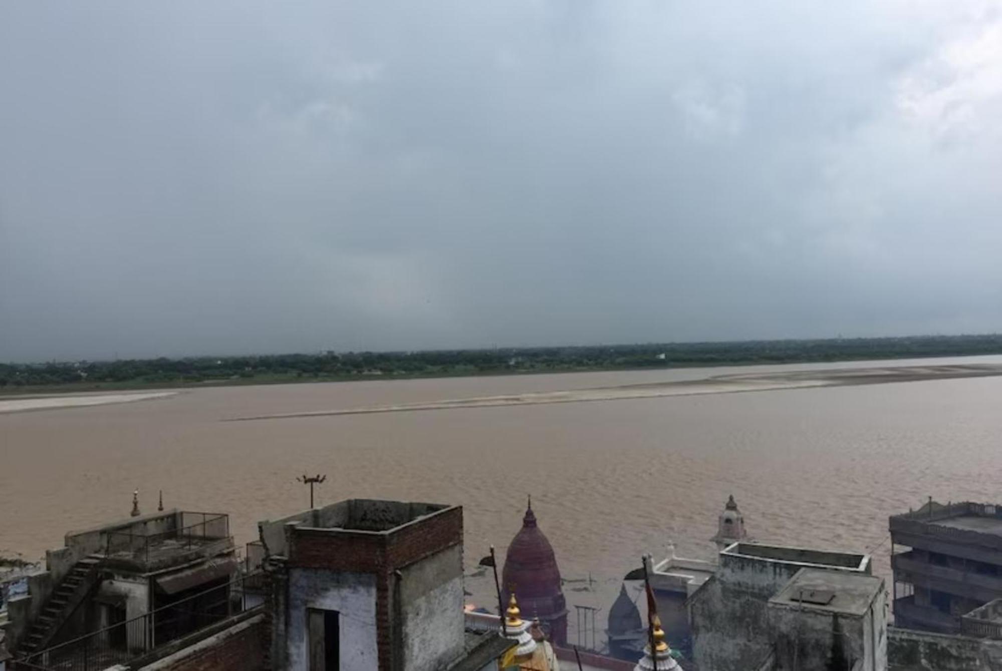 Grg Shanti Guest House Varanasi Near Manikarnika Ghat Esterno foto