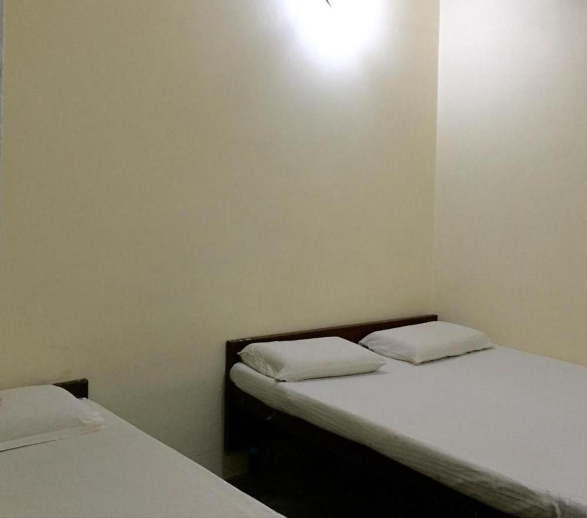 Grg Shanti Guest House Varanasi Near Manikarnika Ghat Esterno foto