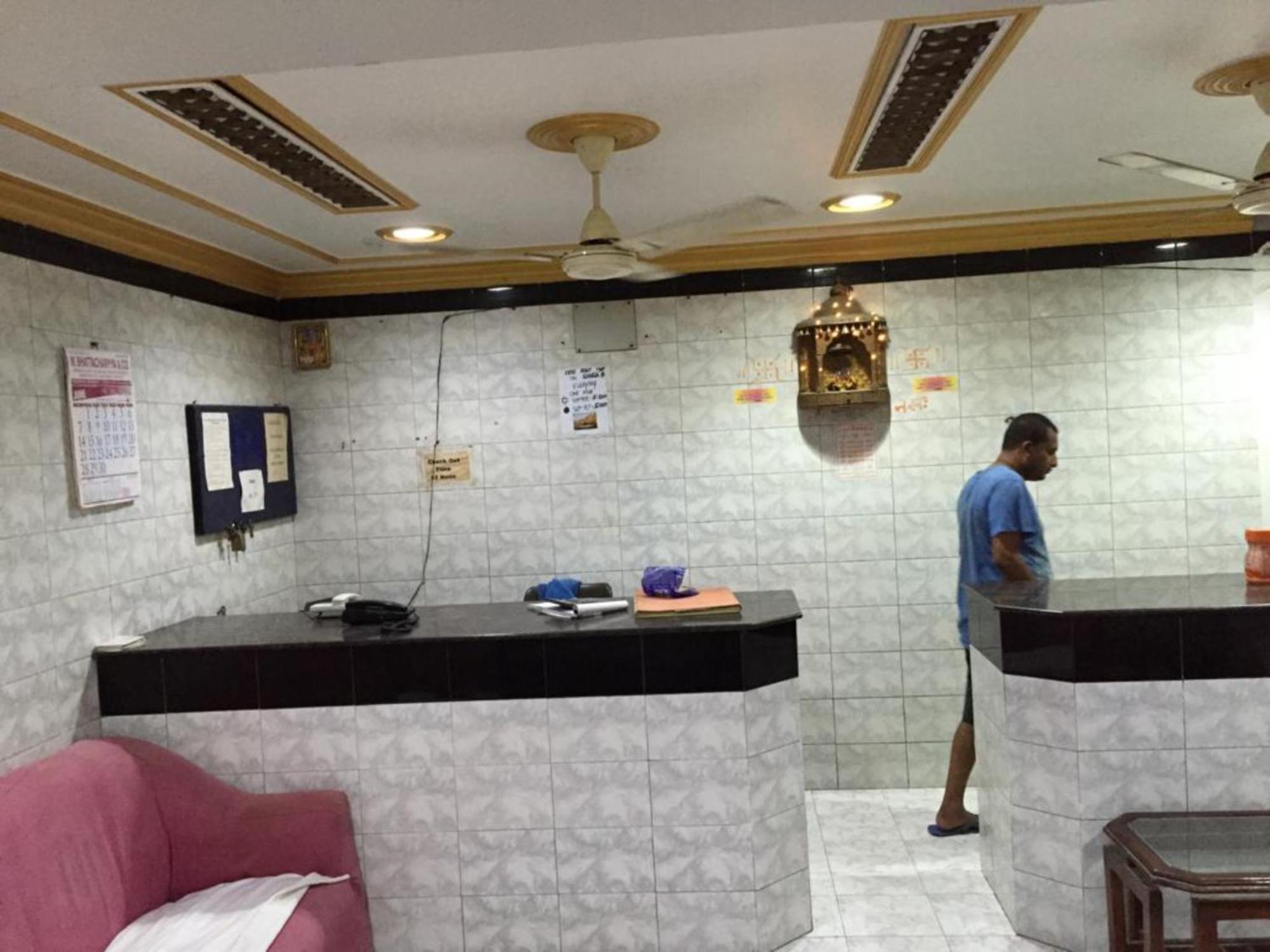 Grg Shanti Guest House Varanasi Near Manikarnika Ghat Esterno foto
