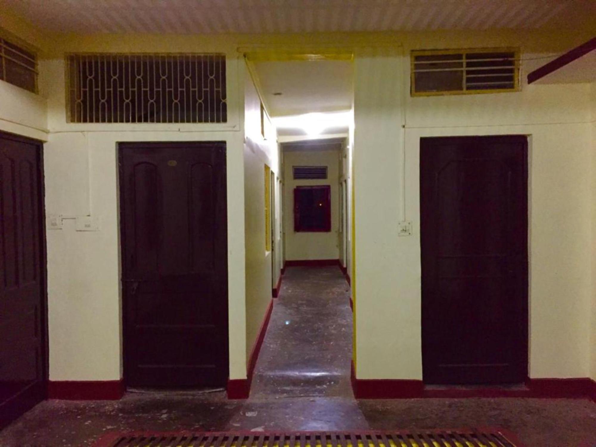 Grg Shanti Guest House Varanasi Near Manikarnika Ghat Esterno foto