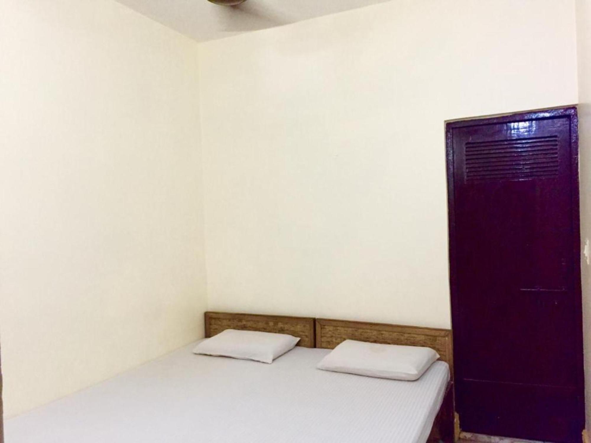Grg Shanti Guest House Varanasi Near Manikarnika Ghat Esterno foto