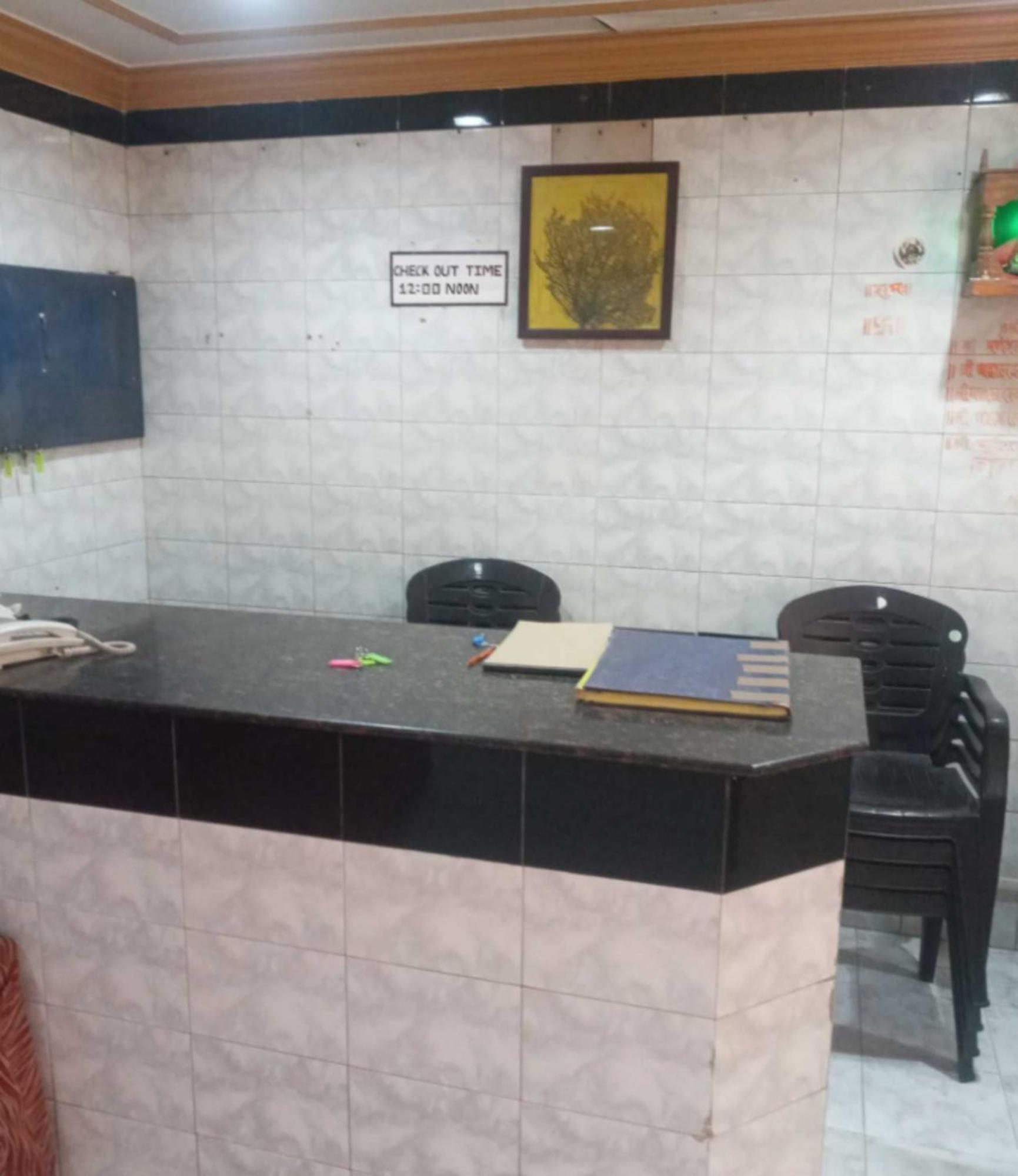 Grg Shanti Guest House Varanasi Near Manikarnika Ghat Esterno foto