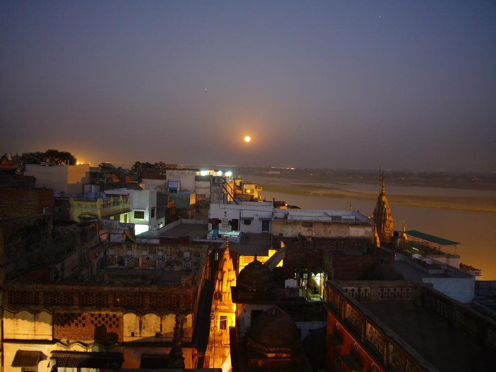 Grg Shanti Guest House Varanasi Near Manikarnika Ghat Esterno foto