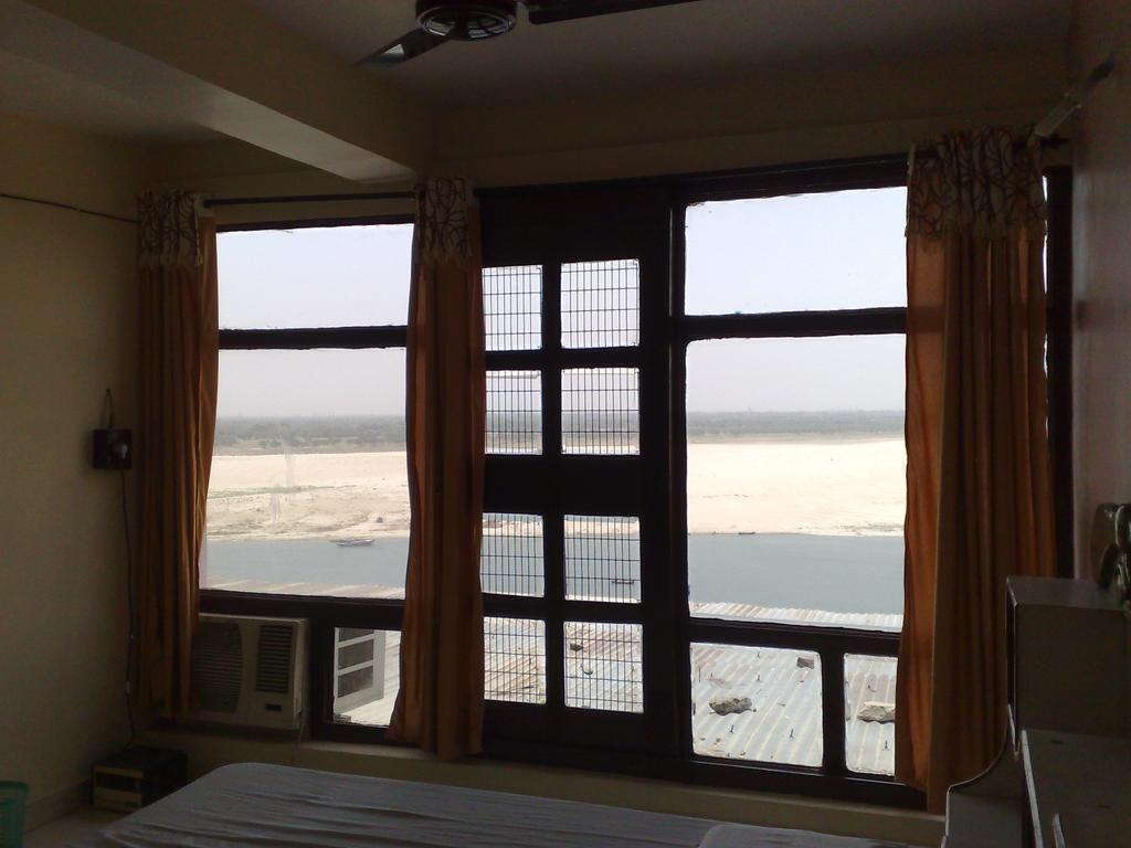 Grg Shanti Guest House Varanasi Near Manikarnika Ghat Camera foto