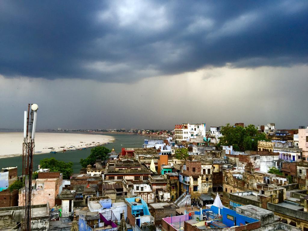 Grg Shanti Guest House Varanasi Near Manikarnika Ghat Esterno foto