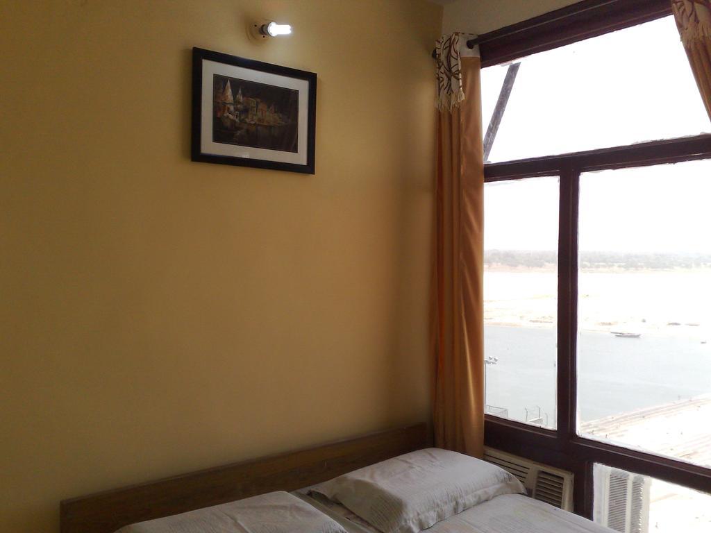 Grg Shanti Guest House Varanasi Near Manikarnika Ghat Esterno foto