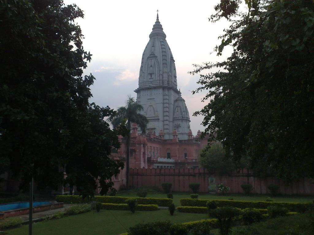 Grg Shanti Guest House Varanasi Near Manikarnika Ghat Esterno foto