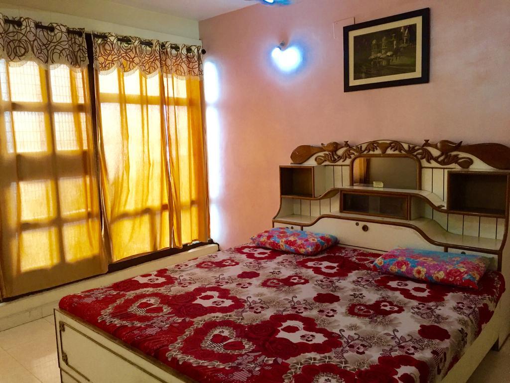 Grg Shanti Guest House Varanasi Near Manikarnika Ghat Esterno foto
