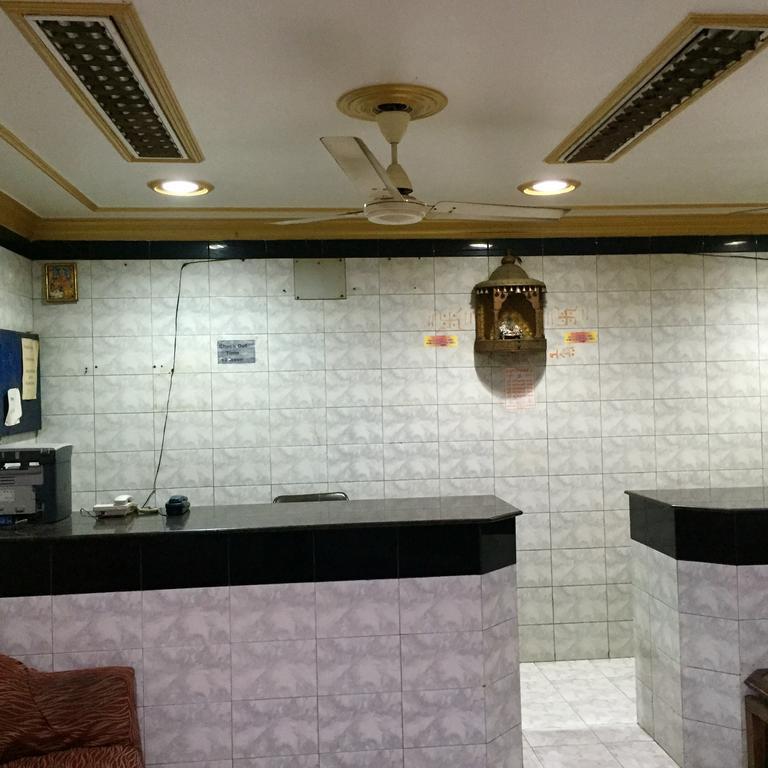 Grg Shanti Guest House Varanasi Near Manikarnika Ghat Esterno foto