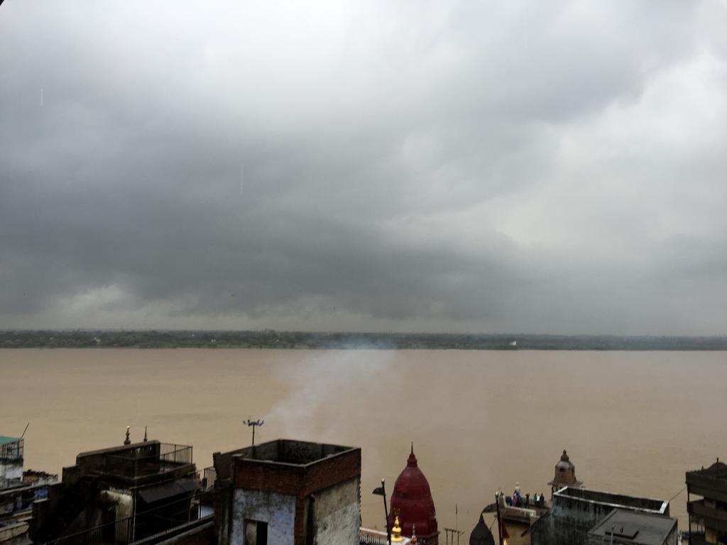 Grg Shanti Guest House Varanasi Near Manikarnika Ghat Esterno foto
