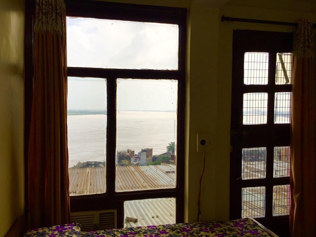 Grg Shanti Guest House Varanasi Near Manikarnika Ghat Esterno foto
