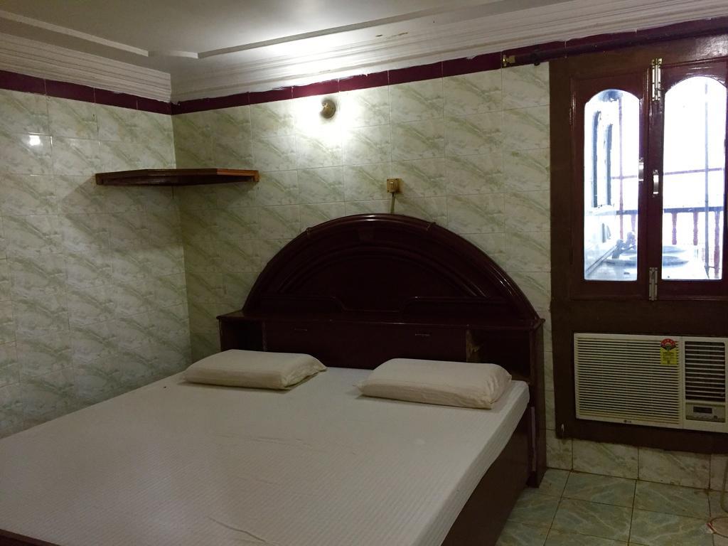 Grg Shanti Guest House Varanasi Near Manikarnika Ghat Esterno foto