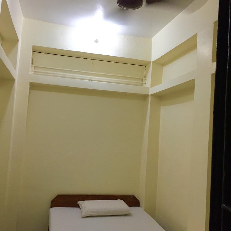 Grg Shanti Guest House Varanasi Near Manikarnika Ghat Esterno foto