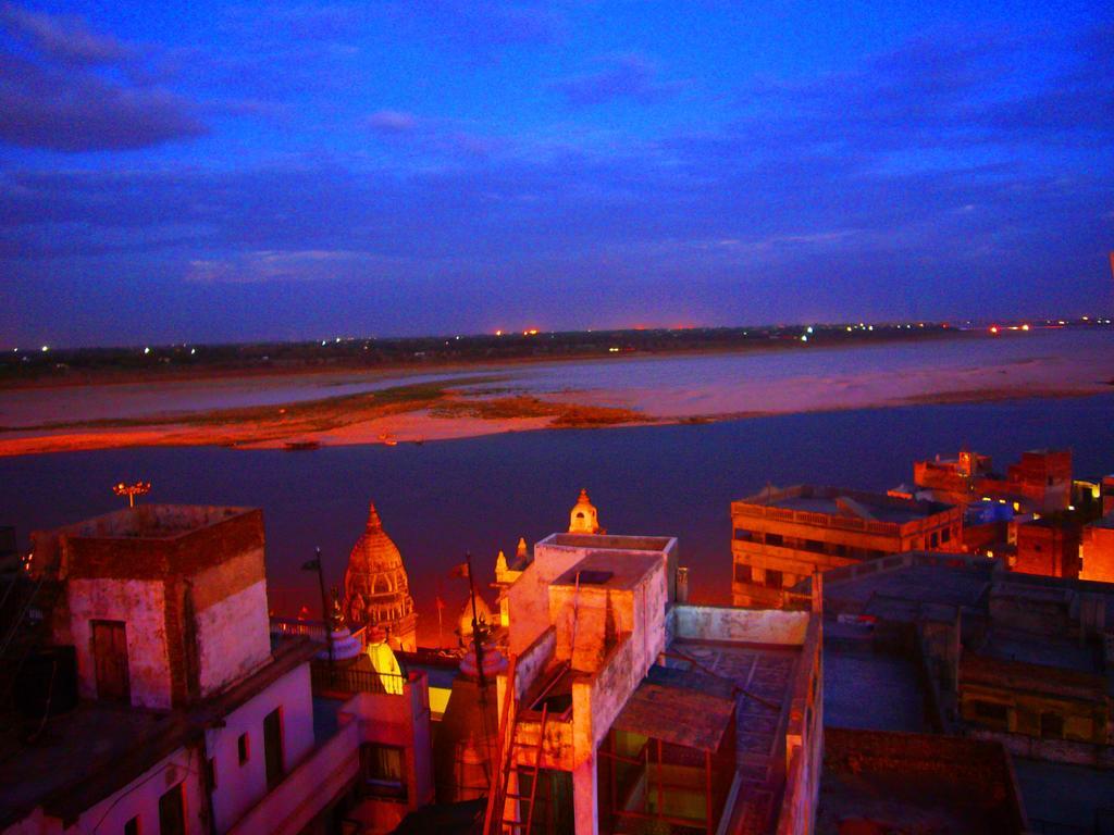 Grg Shanti Guest House Varanasi Near Manikarnika Ghat Esterno foto