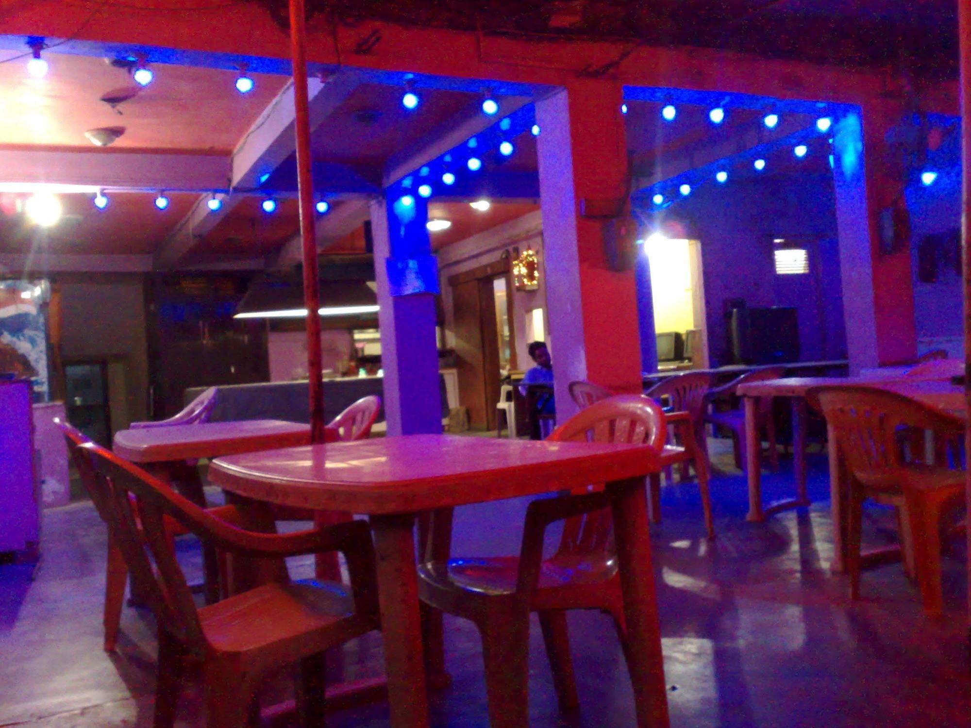 Grg Shanti Guest House Varanasi Near Manikarnika Ghat Esterno foto
